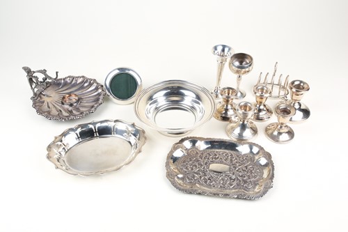 Lot 343 - Quantity of mixed silver including a heavy...