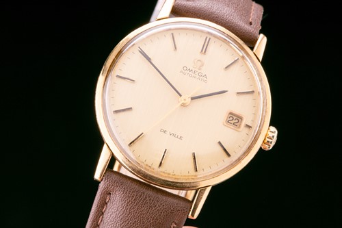 Lot 397 - A Omega De Ville Automatic with 9ct Yellow...