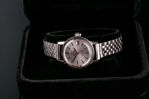 Lot 413 - A ladies 22mm Omega automatic Geneve stainless...