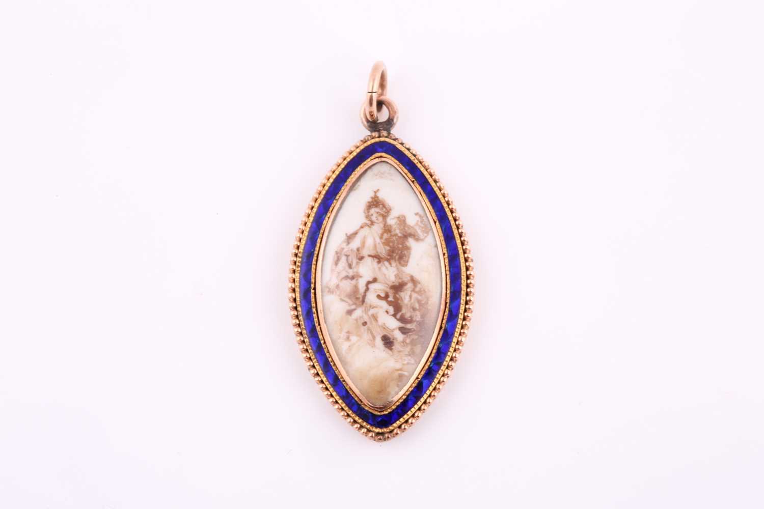 Lot 112 - A 19th century locket pendant, the 9ct yellow...