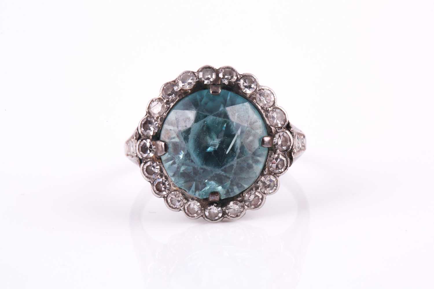 Lot 103 - An early 20th century blue zircon and diamond...