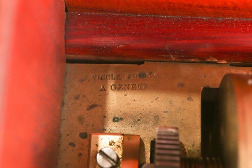 Lot 501 - A Nicole Freres twelve air music box, number...