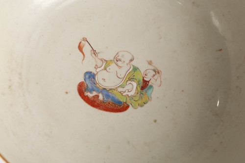 Lot 212 - A Chinese famille rose bowl, Qing, late 18th...