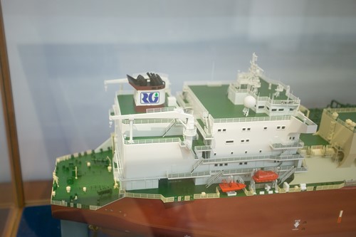 Lot 472 - A very large scale model (1/200) of a ship, a...