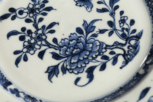 Lot 132 - A pair of Chinese blue & white Nanking...