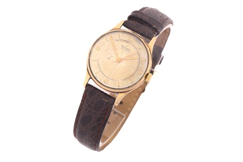 Lot 392 - A gentleman's 9 carat gold Rotary wristwatch;...