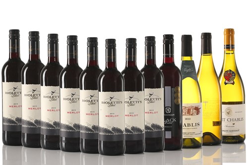 Lot 444 - Twelve mixed bottles of wine, to include 2015...