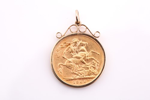 Lot 289 - An Edward VII gold sovereign, 1906, in 9ct...