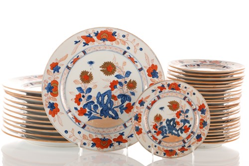Lot 188 - A collection of eleven Chinese "Imari"...