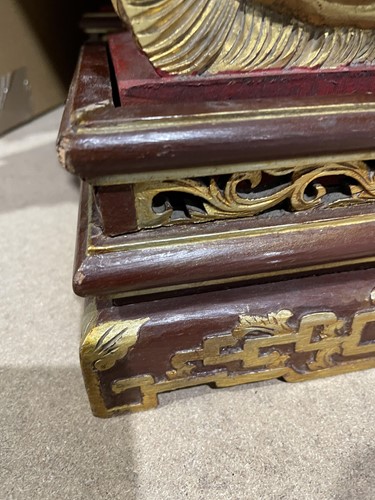 Lot 121 - A pair of Chinese carved and gilded wood...