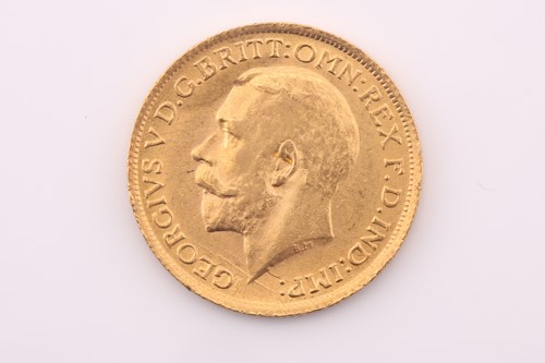 Lot 421 - A George V sovereign, dated 1922.