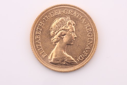 Lot 407 - An Elizabeth II sovereign, dated 1974.