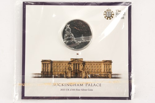 Lot 398 - An uncirculated QEII 2015 Buckingham Palace...