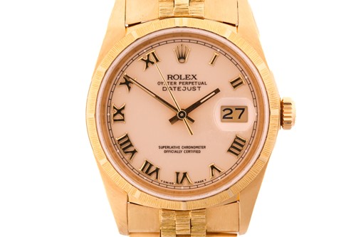 Lot 393 - A Rolex Datejust 36mm automatic in18ct yellow...