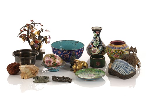 Lot 220 - A small collection of Asian cloisonne and...