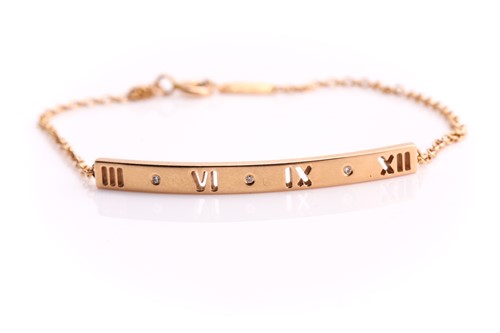 Lot 18 - A Tiffany and Co. 18ct "Atlas" bracelet, the...