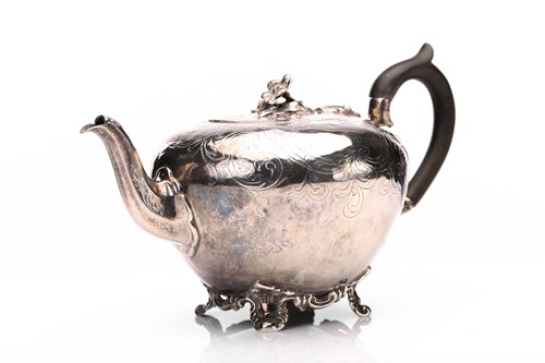 Lot 578 - A Victorian silver teapot; London 1845 bearing...