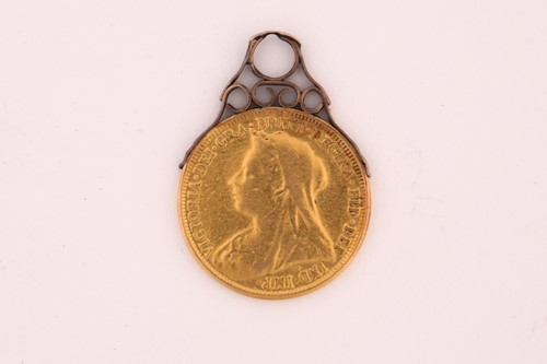 Lot 603 - An assortment of small silver items including...