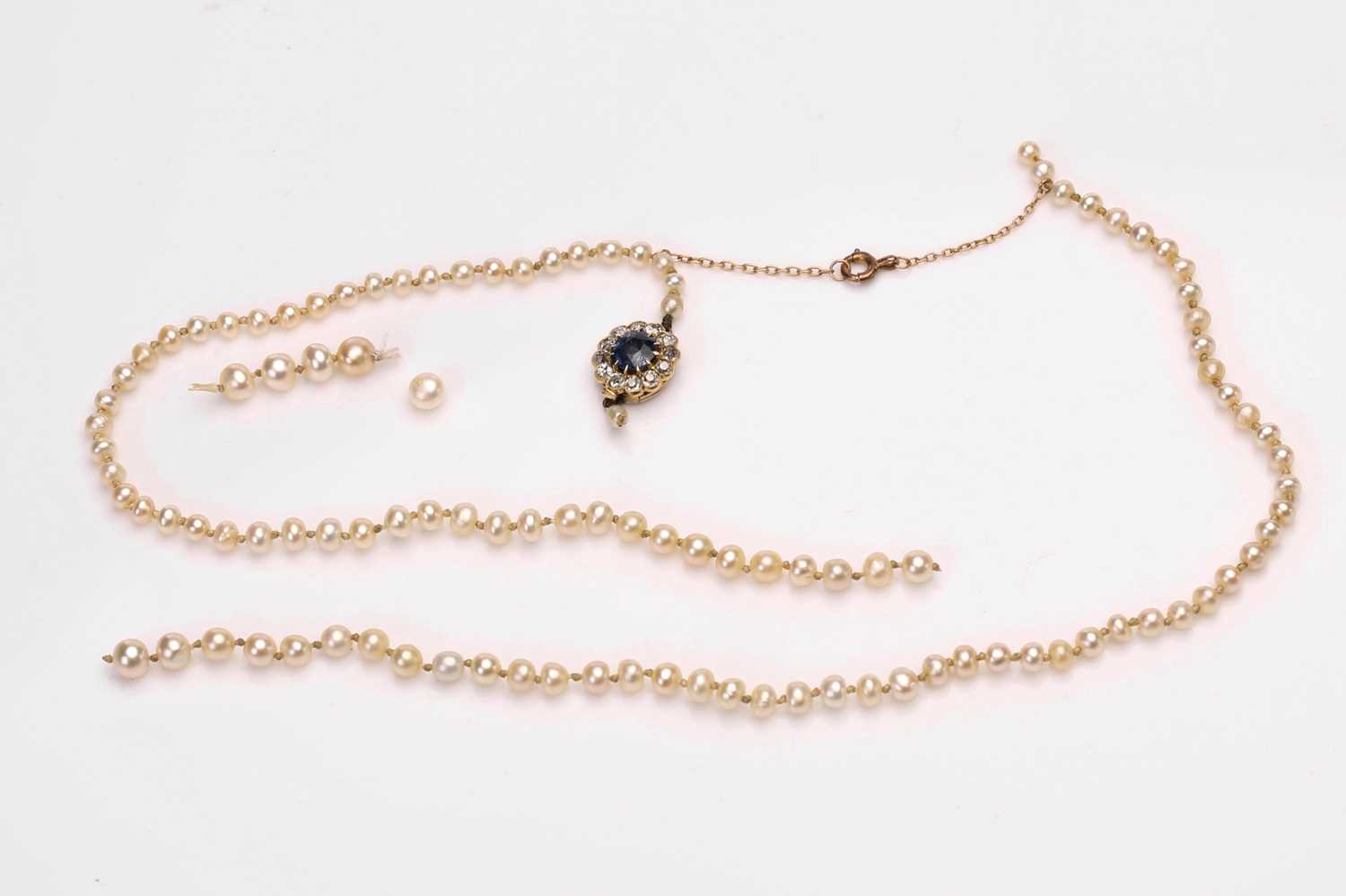 Lot 227 - A Victorian string of natural pearls with a
