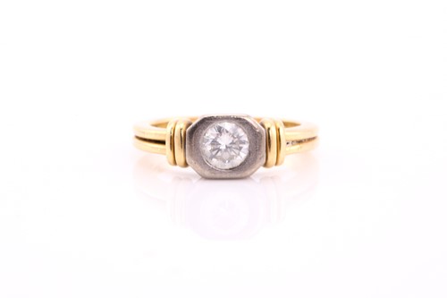 Lot 137 - A single stone diamond ring, the round...