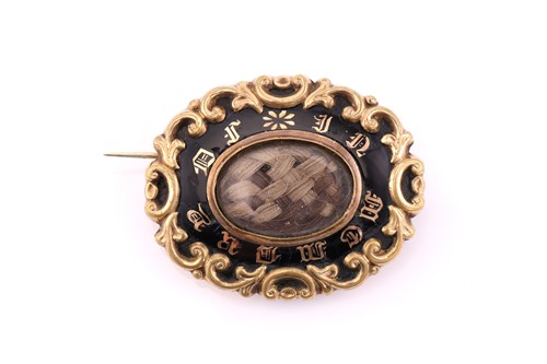 Lot 111 - Victorian ‘In Memory Of’ brooch, mid 19th...