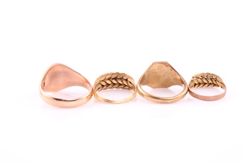 Lot 337 - A 9 carat rose gold signet ring; the oval...