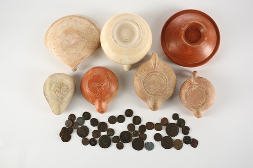Lot 472 - A collection of Roman and other antique oil...