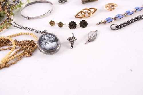 Lot 321 - A collection of 19th century and later...