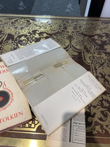 Lot 414 - Tolkein, J.R.R. Lord of the Rings Trilogy The...