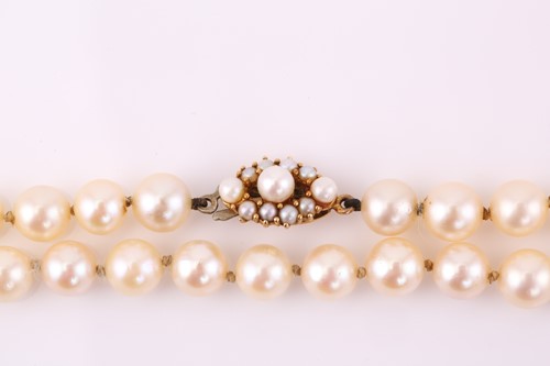 Lot 225 - A cultured pearl necklace, fastened with a 9ct...