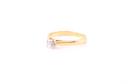 Lot 52 - A diamond solitaire ring, consisting of a...