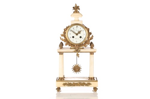 Lot 424 - An early 20th-century white marble and gilt...