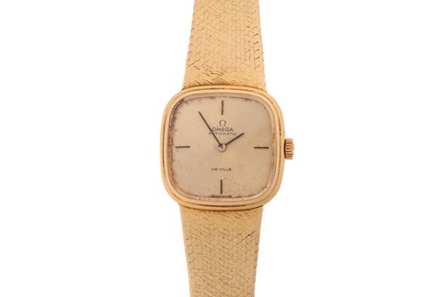 Lot 409 - A lady's Omega wristwatch, with a hand-wound...