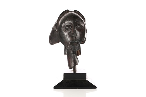 Lot 219 - A Hemba male bust, Democratic Republic of...