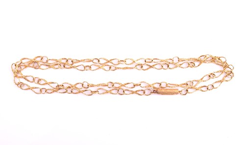 Lot 268 - An Ilias Lalounis chain necklace with textured...