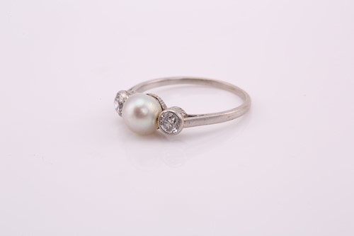 Lot 187 - A pearl and diamond ring, comprises an...