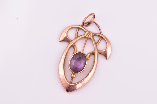 Lot 125 - A lot consists of miscellaneous pendants,...