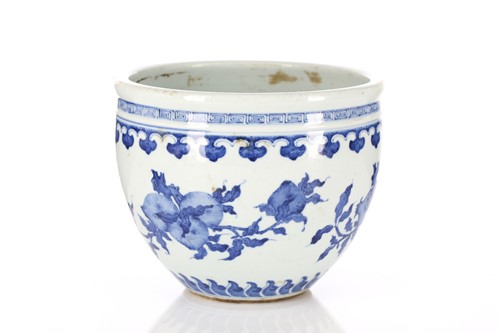 Lot 125 - A Chinese porcelain jardiniere, painted with...