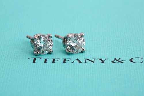 Lot 134 - A pair of Tiffany & Co. platinum and diamond...