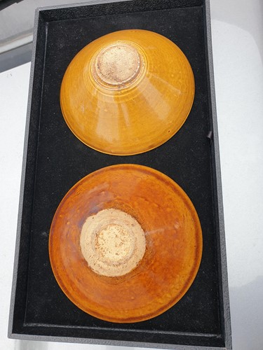 Lot 139 - A pair of Chinese Song Dynasty style bowls, of...