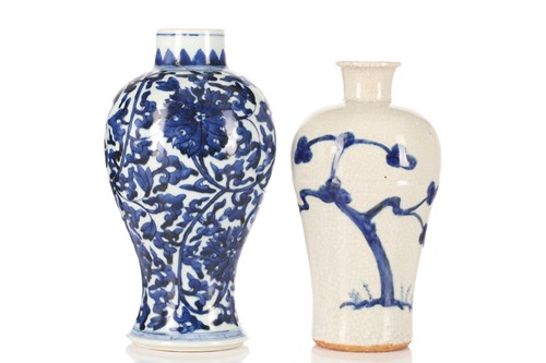 Lot 231 - A Chinese blue & white meiping vase, painted...