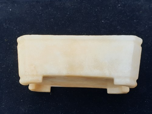 Lot 289 - Two Chinese jade archers rings, internal...