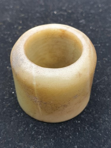 Lot 289 - Two Chinese jade archers rings, internal...