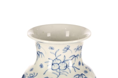 Lot 166 - A Chinese blue & white porcelain dragon vase,...