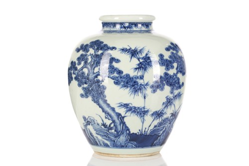 Lot 288 - A Chinese blue & white porcelain vase, painted...