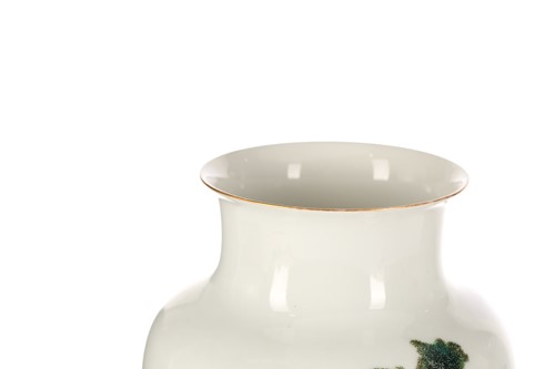 Lot 287 - A Chinese rolwagen vase, Republic period,...