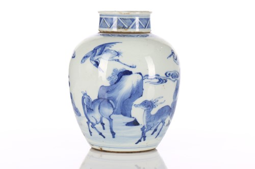 Lot 239 - A Chinese blue & white tea caddy, Qing,...