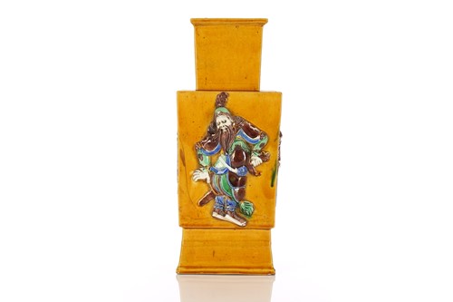 Lot 118 - A Chinese square form vase, Qing, early 19th...