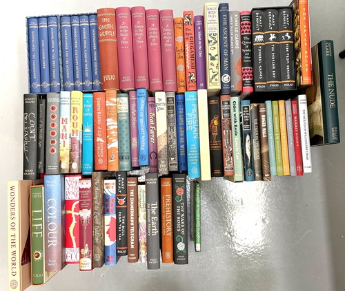 Lot 602 - A mixed collection of fiction and non fiction...