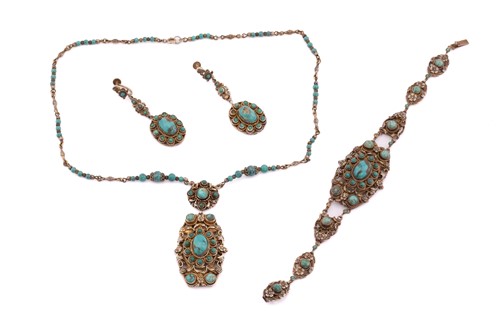 Lot 8 - A suite of turquoise necklace, bracelet and a...
